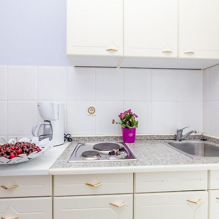 Ava Apartments Omišalj Стая снимка