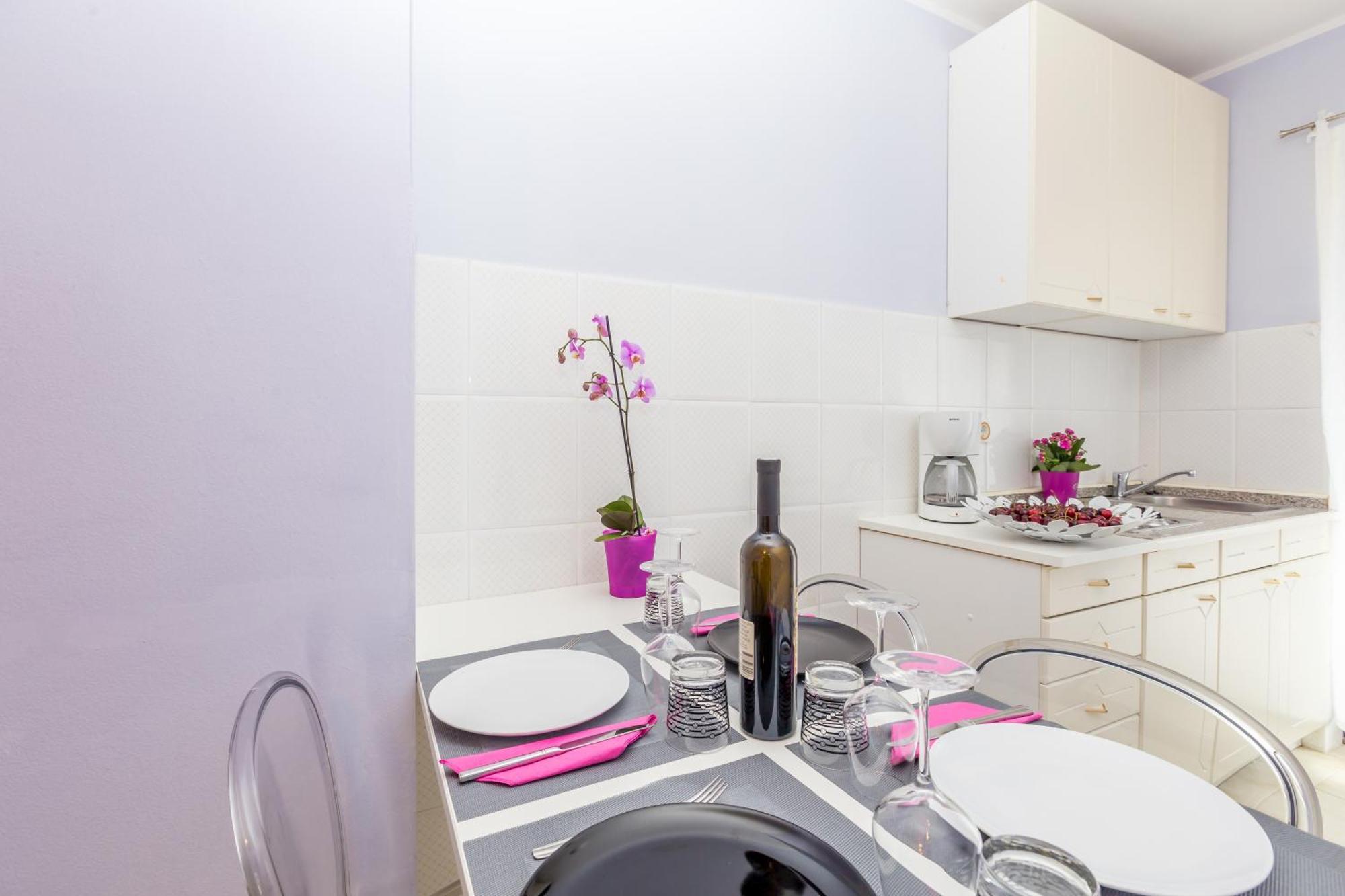 Ava Apartments Omišalj Стая снимка