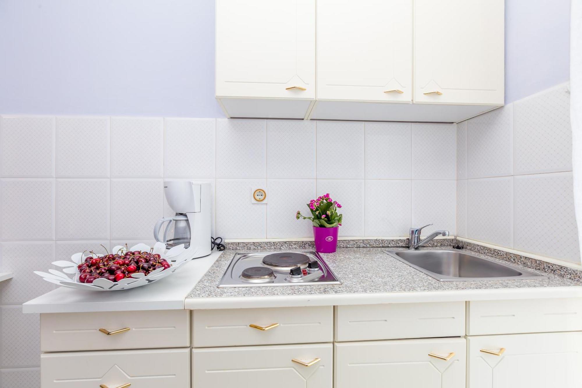 Ava Apartments Omišalj Стая снимка