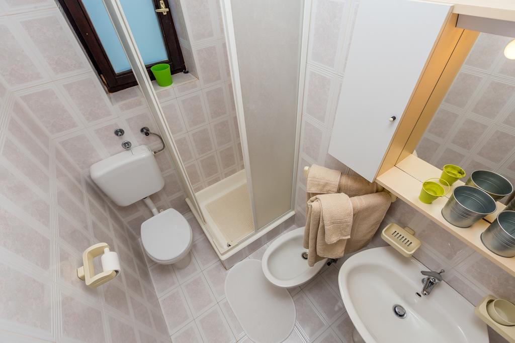 Ava Apartments Omišalj Екстериор снимка