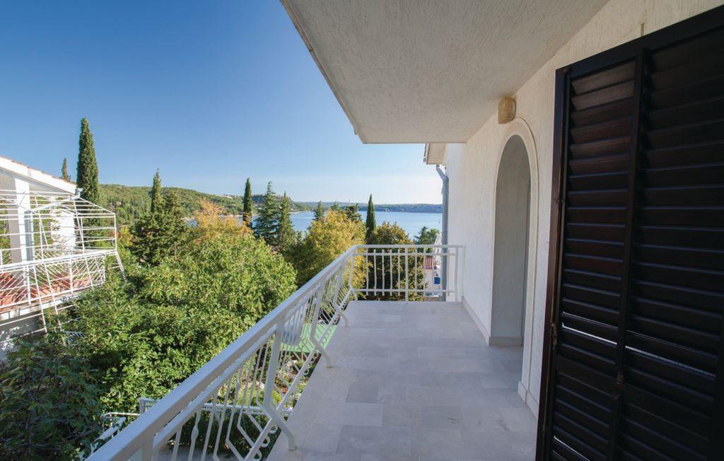 Ava Apartments Omišalj Екстериор снимка